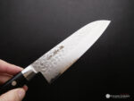 Sakai Kikumori - VG10 Hammered Damascus Santoku 165mm - Image 7