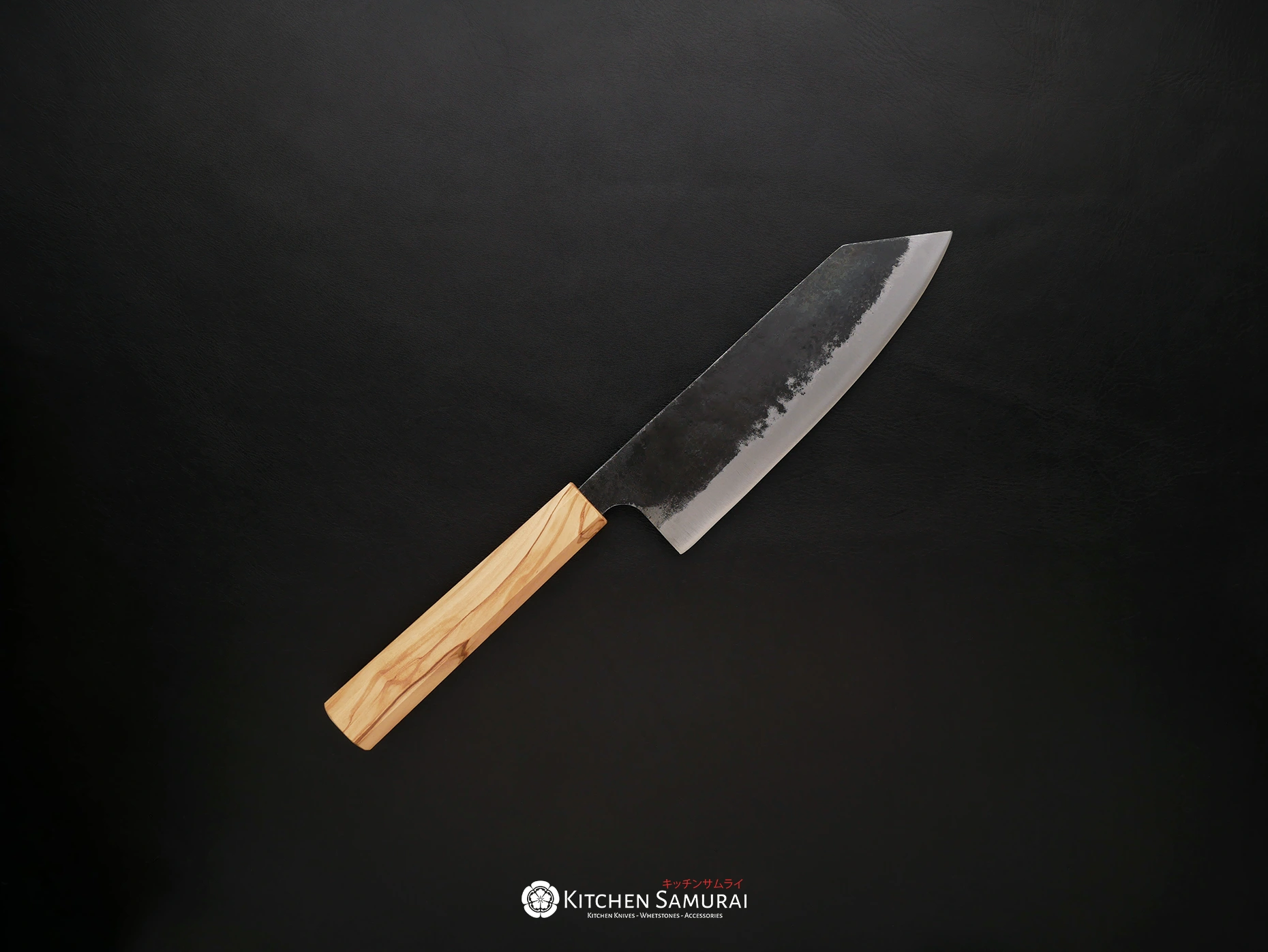 Hatsukokoro_Kurogane_Blue2_steel_Kurouchi_Bunka_165mm_with_Olive handle