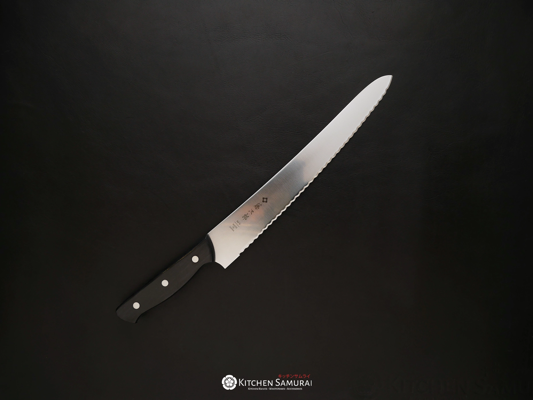 Tojiro_Bread_knife_270mm